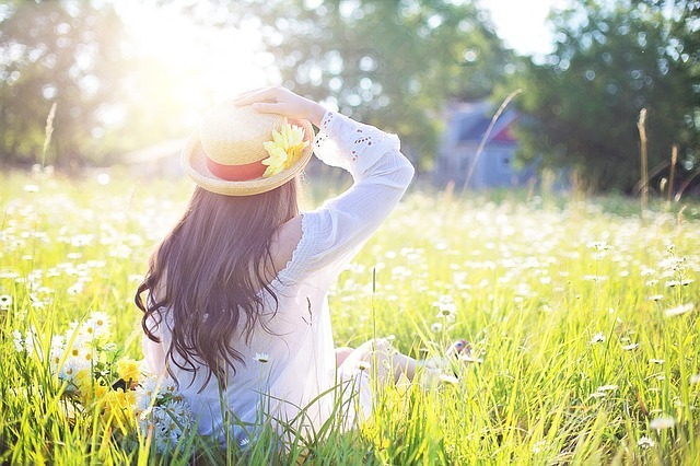 spring_female_field_straw_hat_sunshine